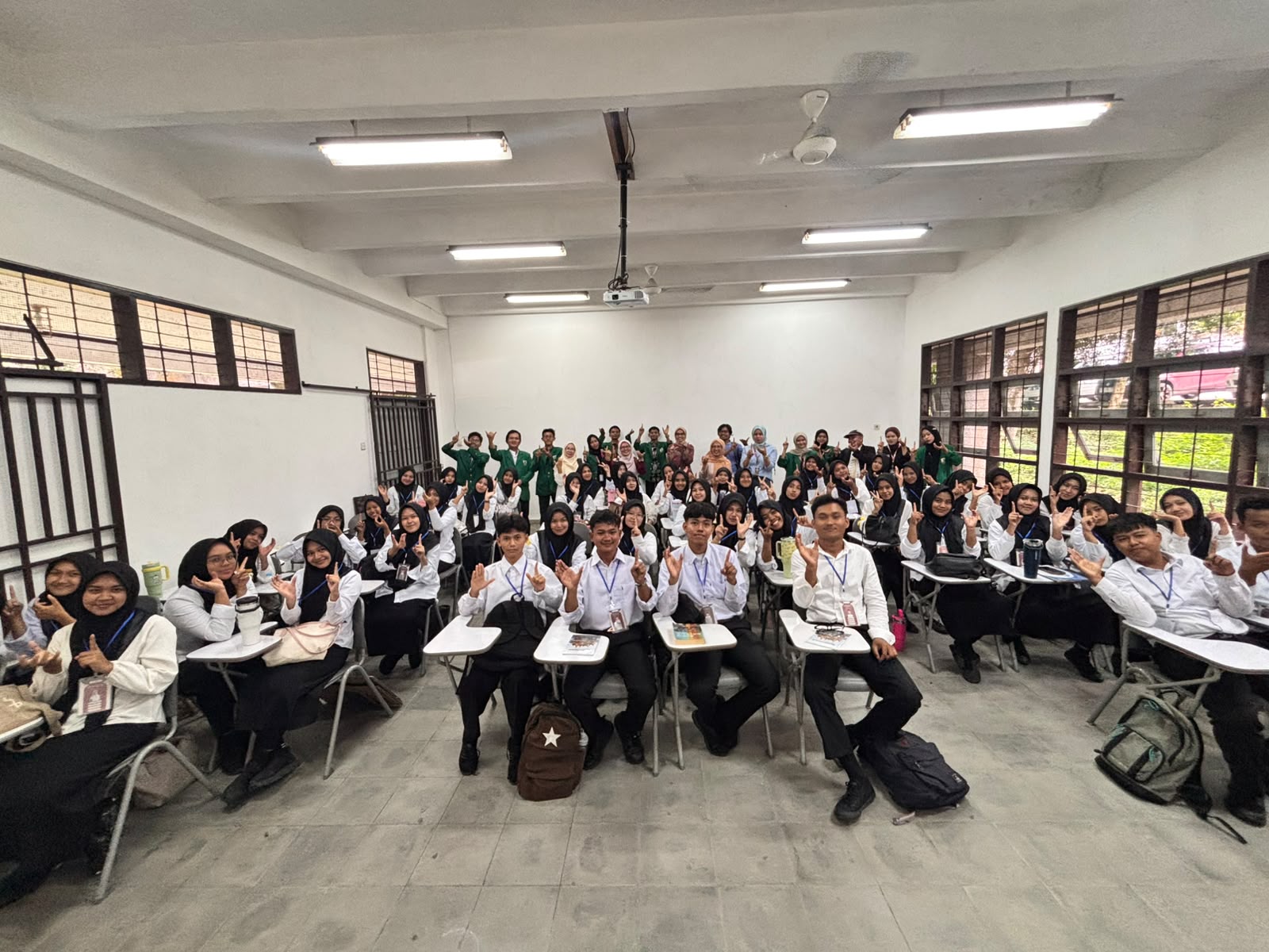 Mahasiswa Baru Sastra Minangkabau Ikuti BAKTI Unand 2026, Awali Perjalanan Akademik di Kampus Limau Manis