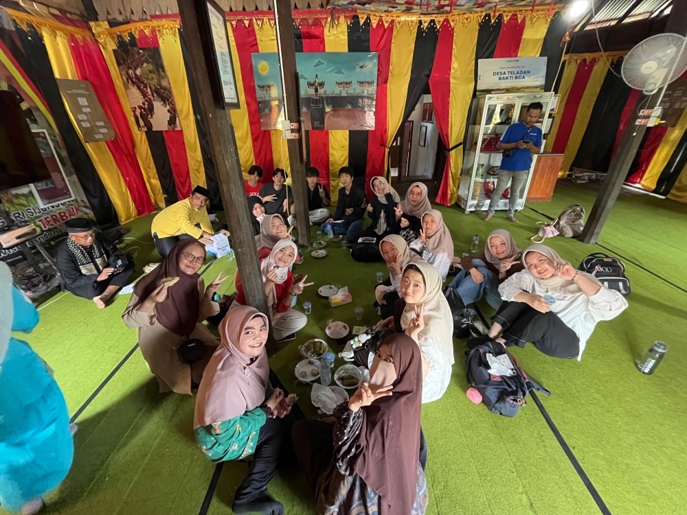 Prodi Sastra Minangkabau Ajak 20 Mahasiswa The University of Osaka Belajar Budaya Minangkabau di Sijunjung